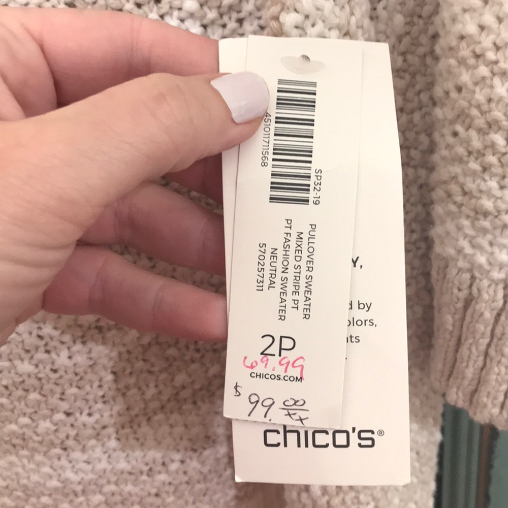 Chico’s light sweater - Picture 3 of 6